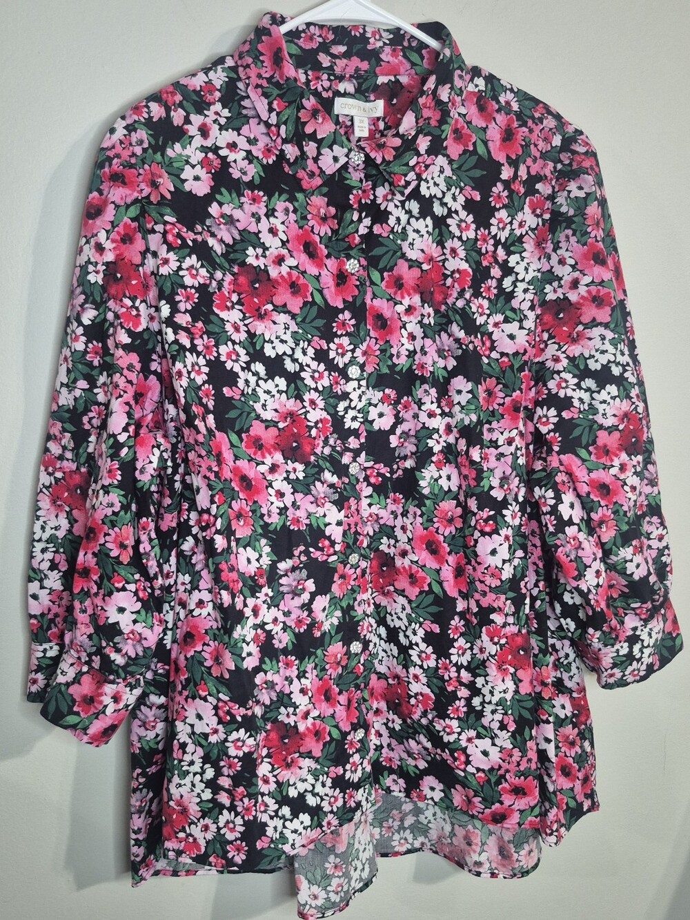 crown & ivy Black Floral Button-Front Pink Blouse Size 3X